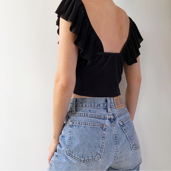 ‼️SOLD‼️ Zara black satin crinkle ruffle sleeve ruched crop top - Picture 2 of 5